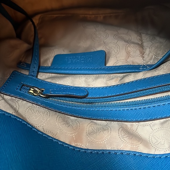 🔥Michael Kors Hamilton Tote. Teal. Dust bag included🔥 - Picture 8 of 10